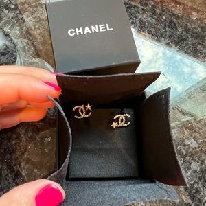 Amazing Chanel star CC earrings